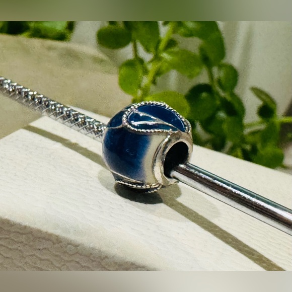 Authentic Pandora Retired ‘Blue Butterfly Wing’ S925 Ale Blue White Enamel Charm - Picture 10 of 13